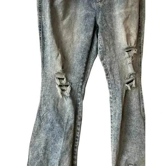 Flying Monkey Women’s Mid Rise Flare Jeans Size 33 - Picture 3 of 9